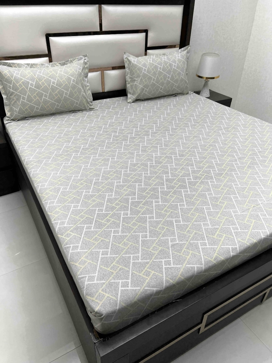 

Pure Decor Passion Grey Geometric Pure Cotton 250TC Queen Bedsheet Set 2.26 m x 2.57 m