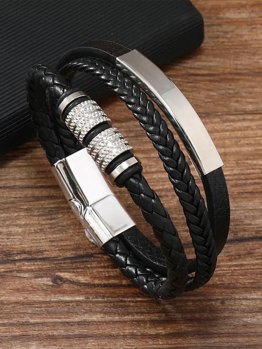 

MEENAZ Men Leather Oxidised Silver-Plated Multistrand Bracelet