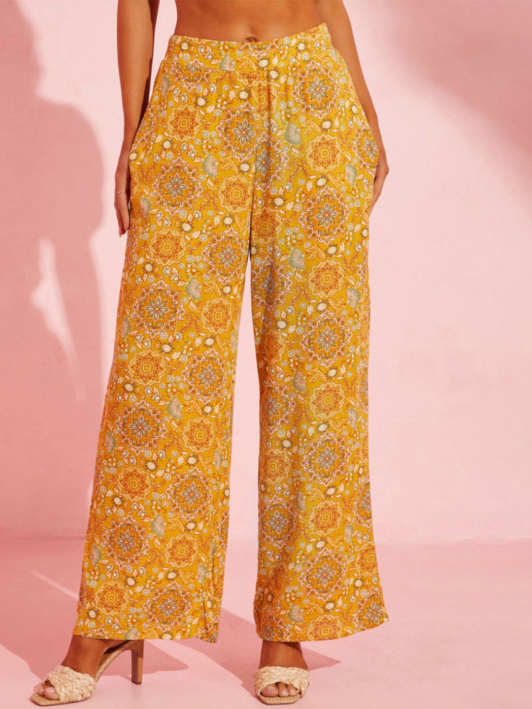 

StyleCast Women Ethnic Motifs Printed Mid-Rise Regular Fit Trouser, Yellow
