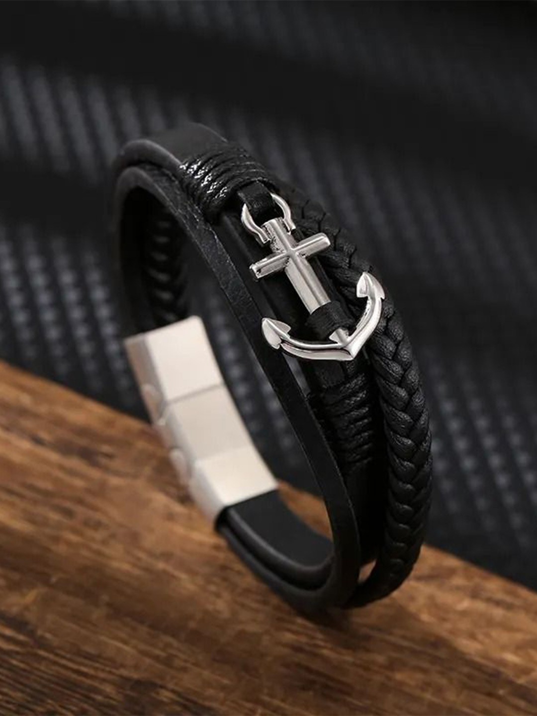 

MEENAZ Men Leather Oxidised Silver-Plated Multistrand Bracelet