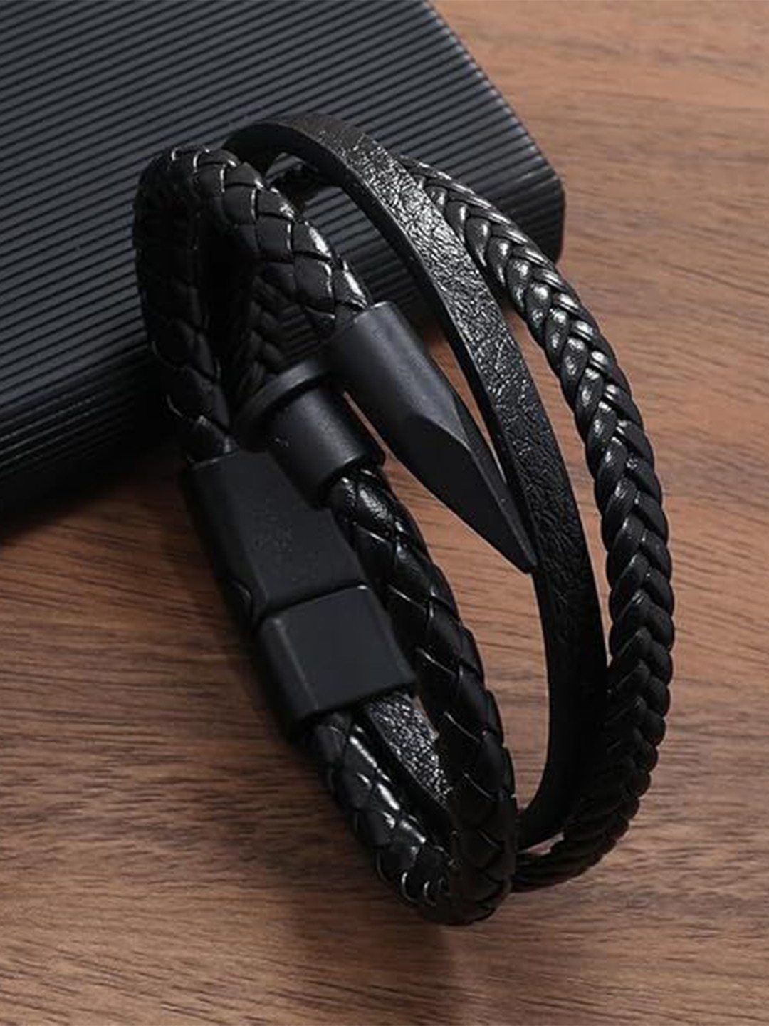 

The Roadster Lifestyle Co Silver-Plated Bracelet