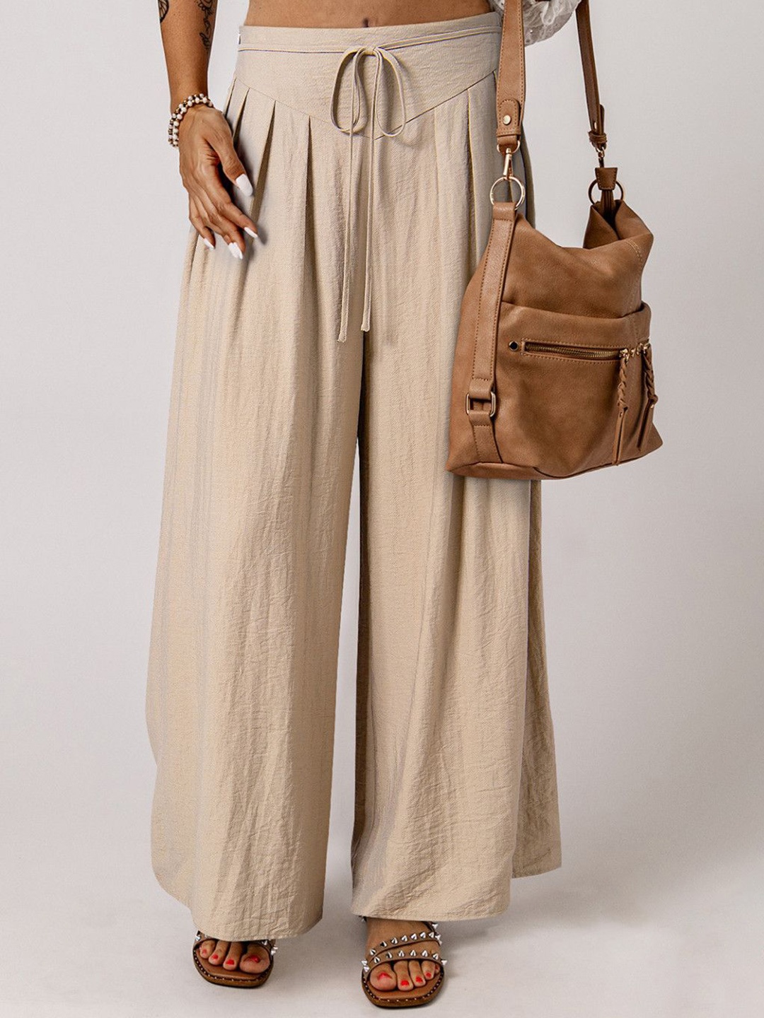 

StyleCast Women Solid Loose Fit Parallel Trouser, Beige