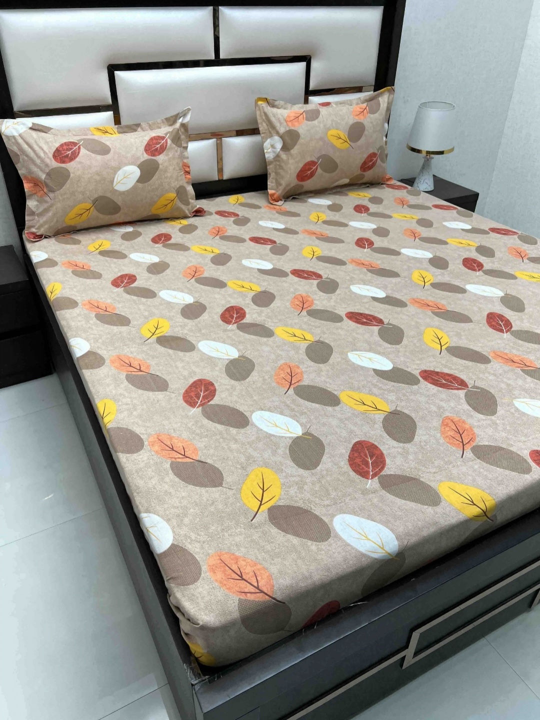

Pure Decor Passion Brown Floral Pure Cotton 230 TC Queen Bedsheet Set 2.26 x 2.55 m