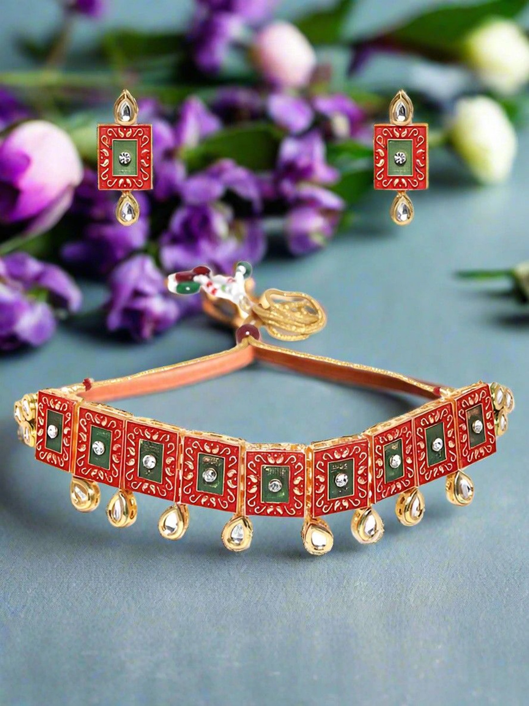 

Anouk Gold-Plated Kundan-Studded Jewellery Set