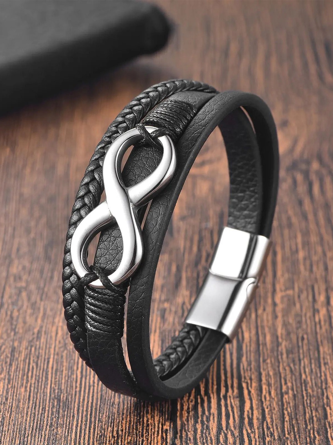 

The Roadster Lifestyle Co Silver-Plated Bracelet