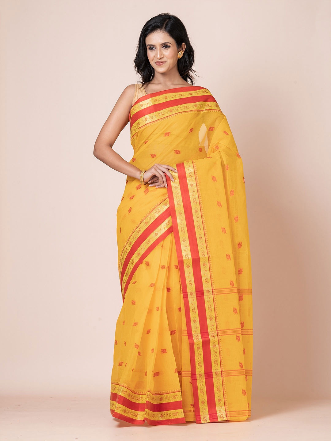 

PUKU Women Ethnic Motifs Woven Design Pure Cotton Taant Saree, Yellow