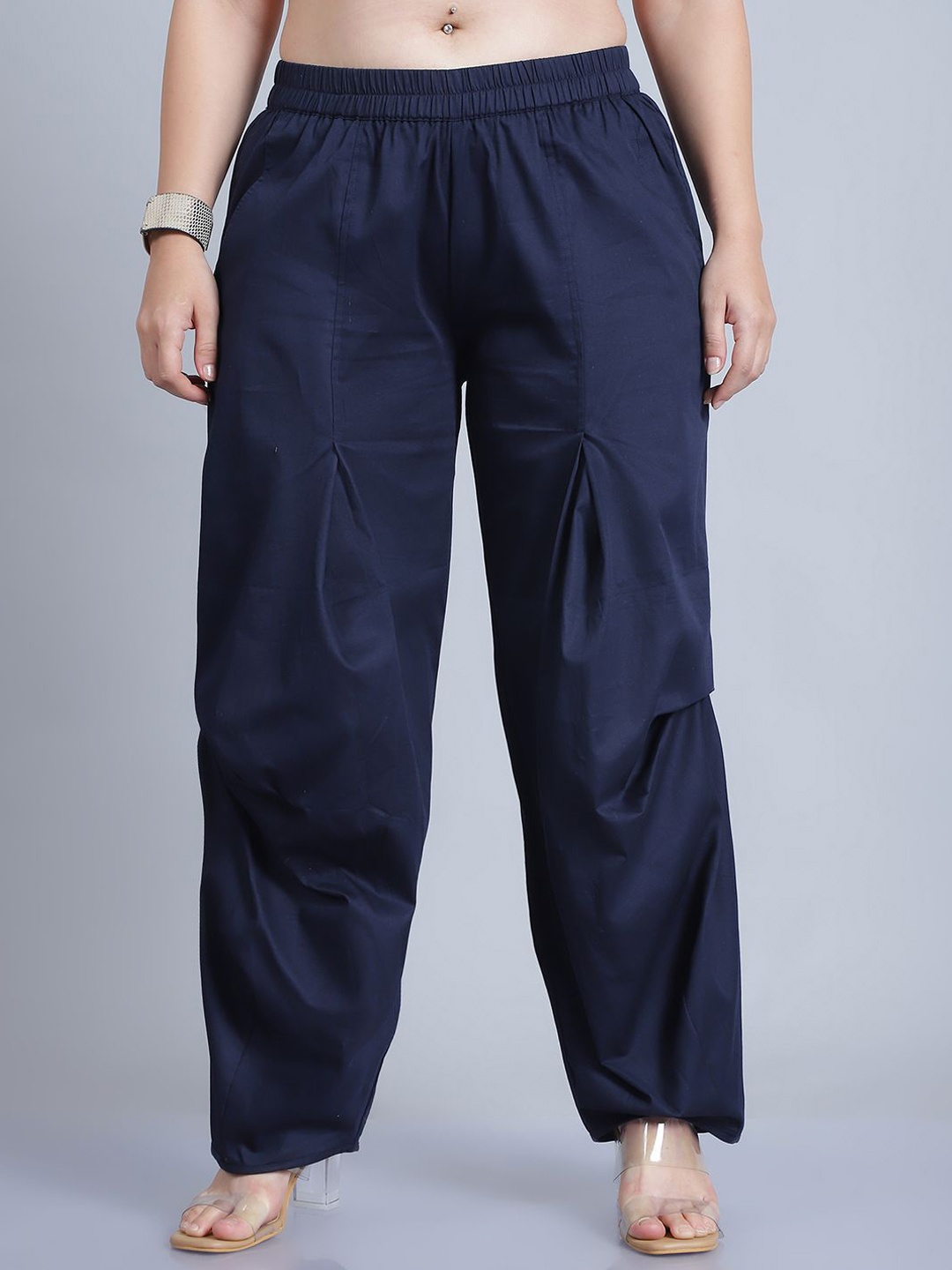 

Baawri Women Pleated Regular Fit Trousers, Navy blue