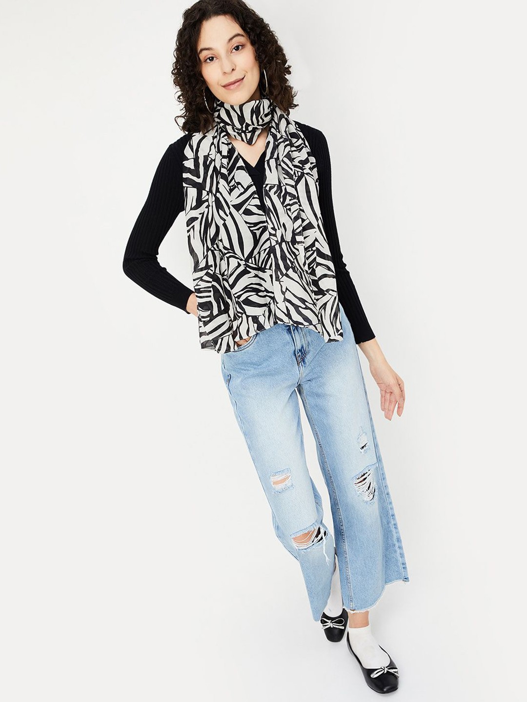 

max Women Printed Scarf, Black