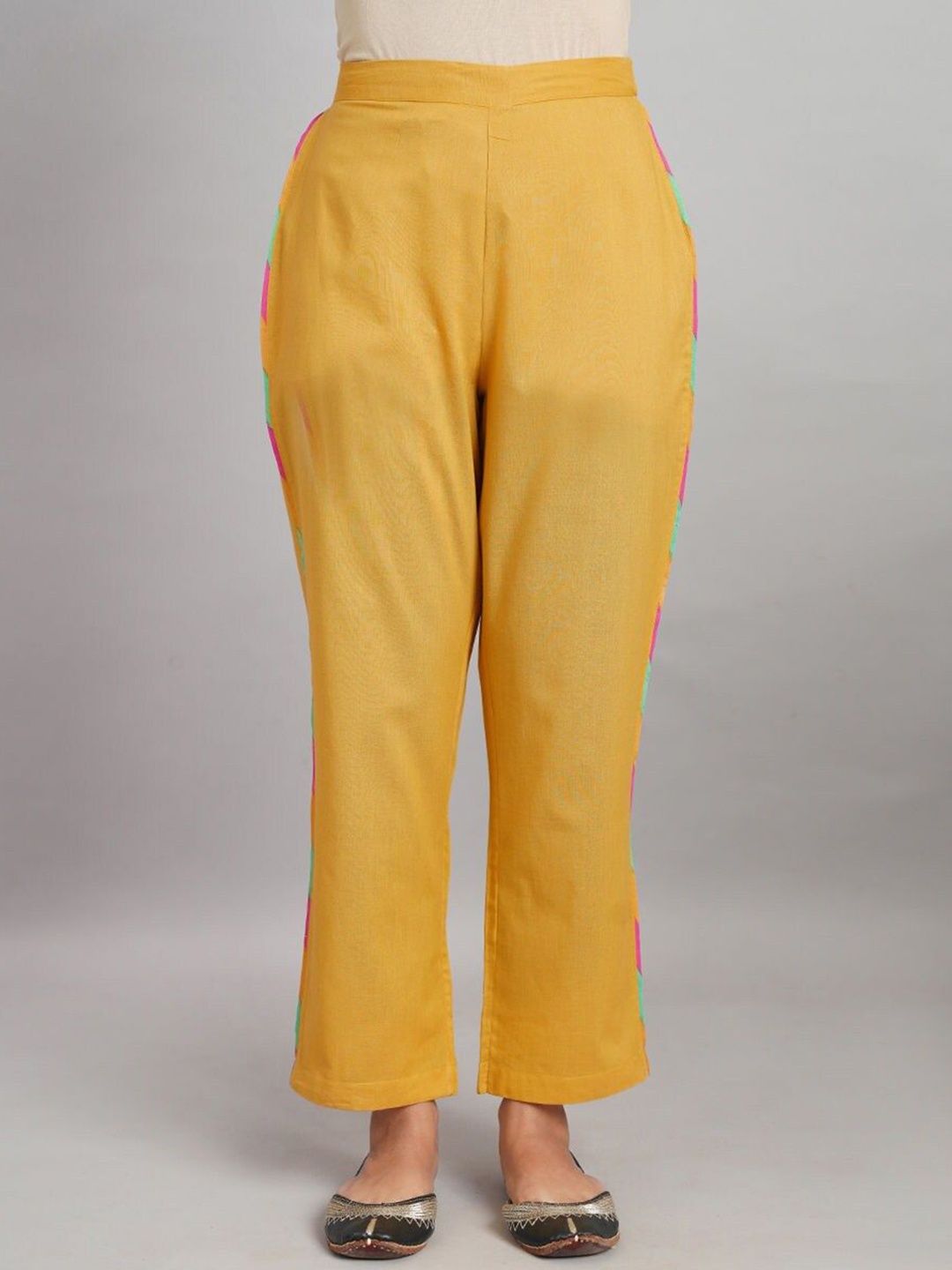 

JAYPORE Women Trousers, Mustard