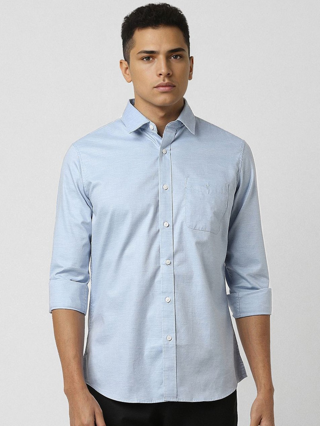 

Van Heusen Sport Men Slim Fit Opaque Casual Shirt, Blue