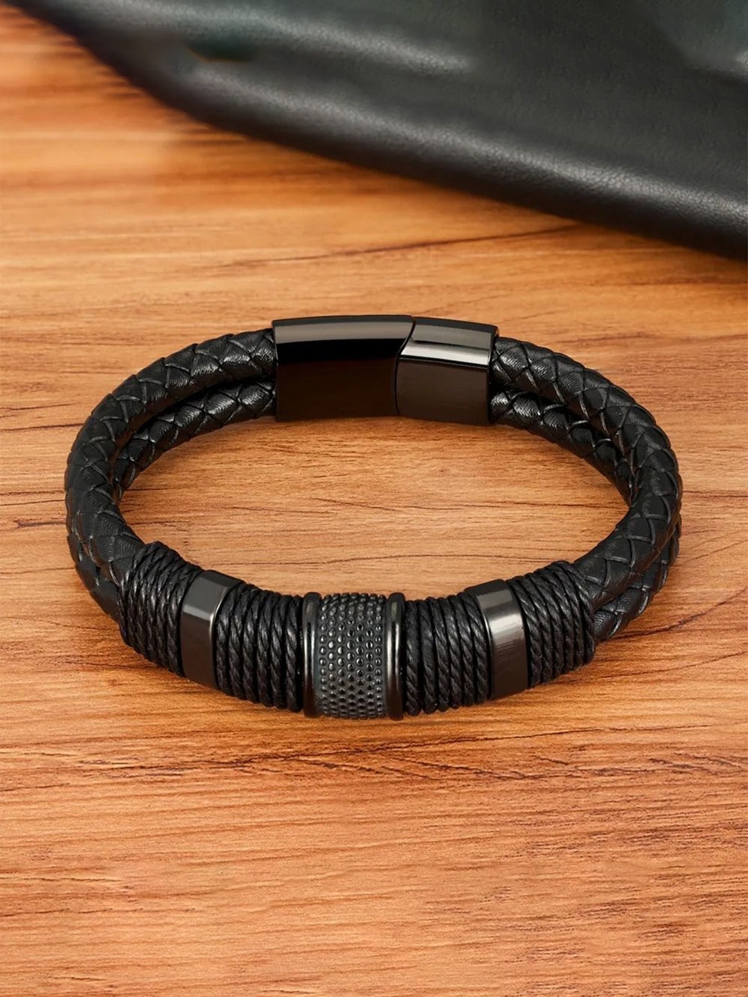 

The Roadster Lifestyle Co Silver-Plated Bracelet