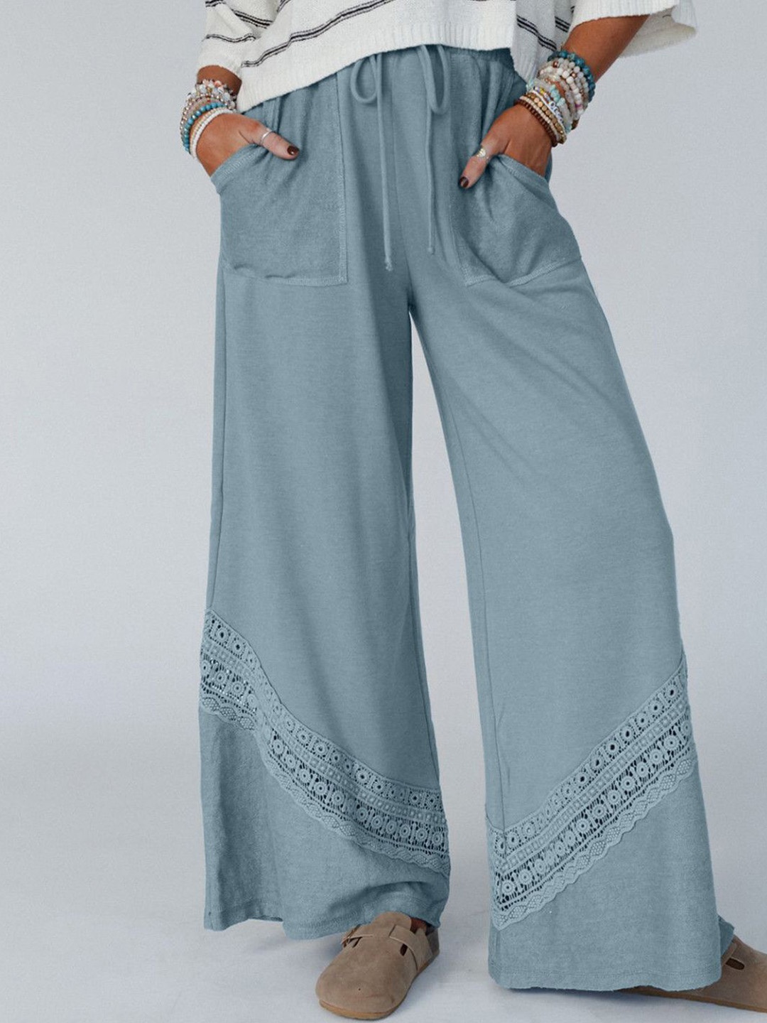 

StyleCast Women Solid Regular Fit Parallel Trouser, Blue