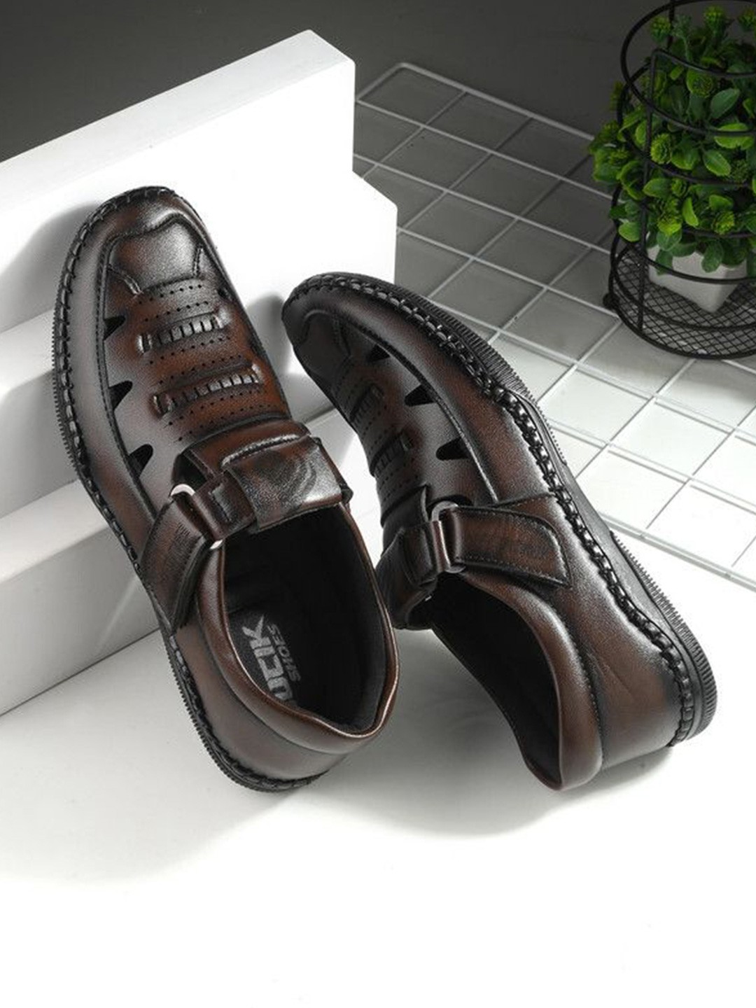 

BUCIK Men Comfort Sandals, Brown