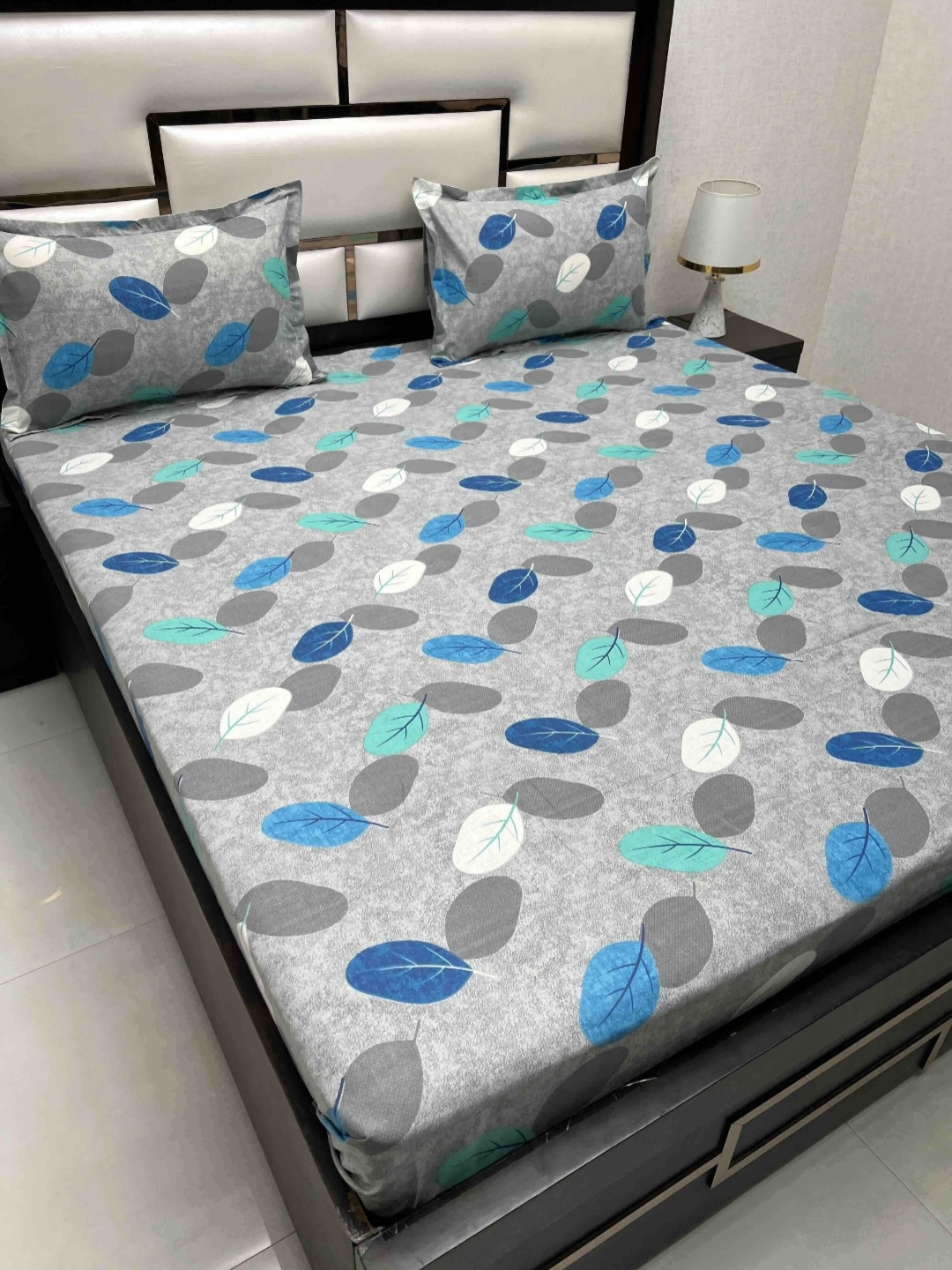 

Pure Decor Passion Grey Floral Pure Cotton 250 TC Queen Bedsheet Set 2.26 m x 2.57 m