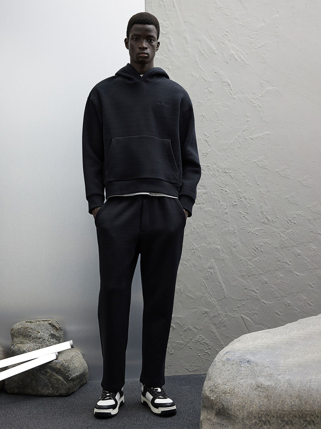 

H&M Men Loose Fit Ribbed Hoodie, Black
