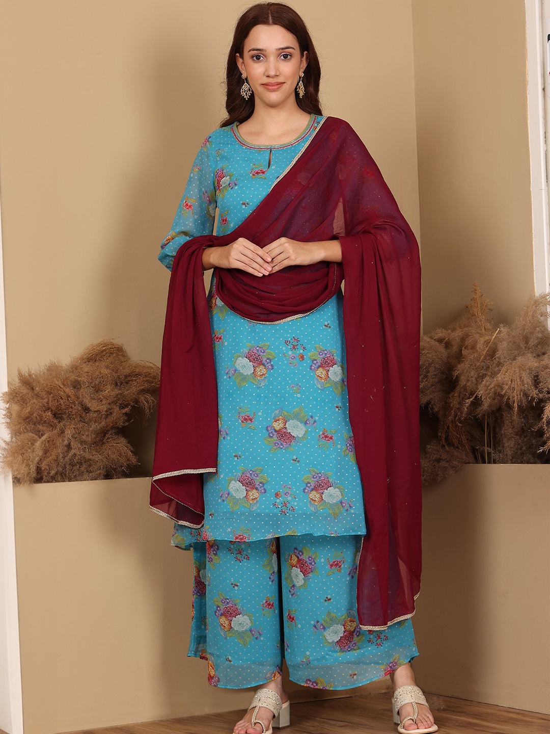 

W Dupatta with Gotta Patti, Maroon