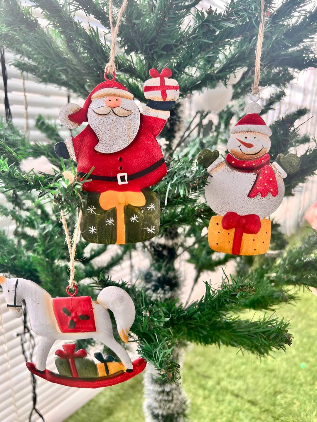 

Timaya's Decor Set of 3 Christmas Tree Ornaments, Red