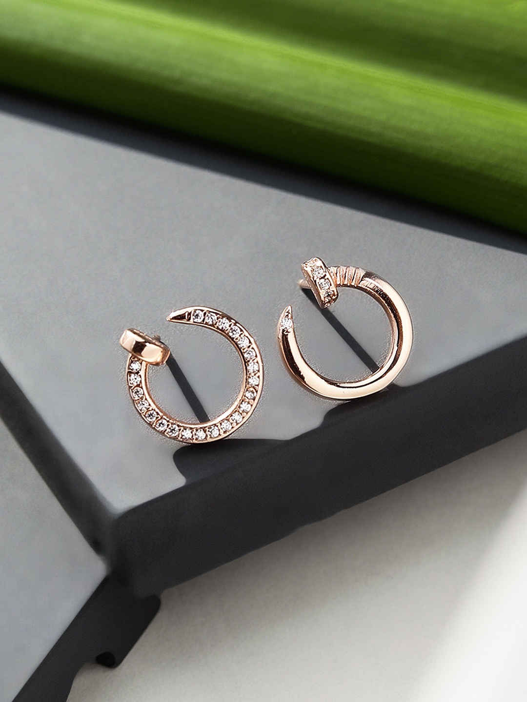 

DIAVO Rose Gold Plated 925 Sterling Silver CZ Studded Circular Studs Earrings