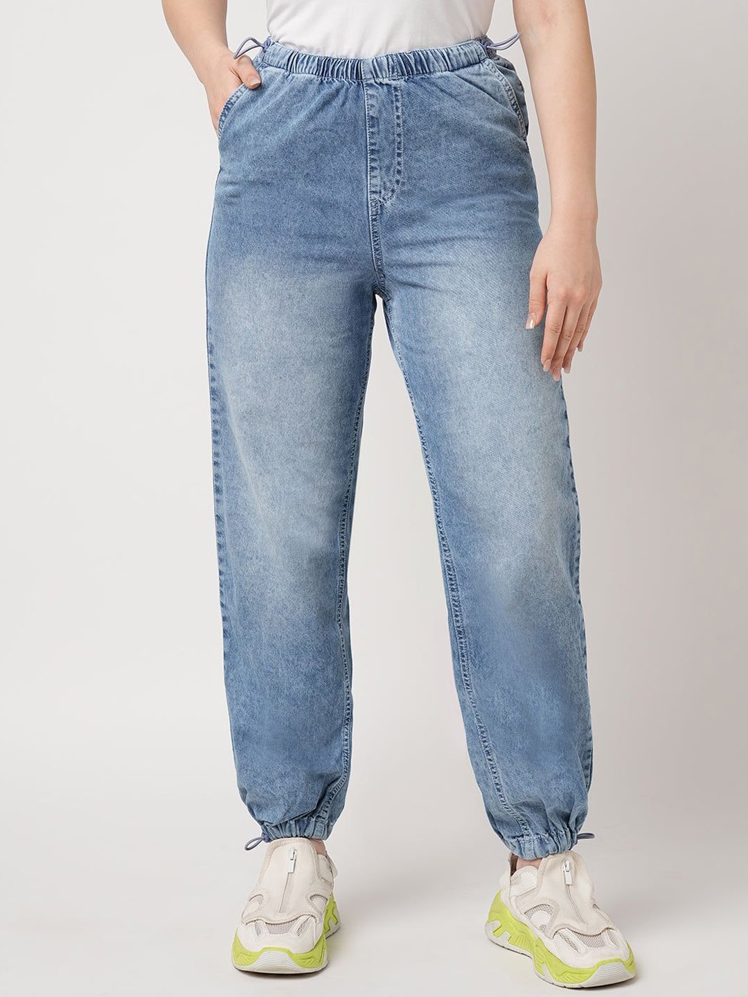 

Kraus Jeans Women High-Rise Light Fade Jogger Jeans, Blue