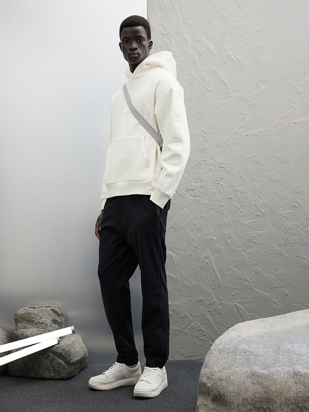 

H&M Men Loose Fit Hoodie With Side Stripes, White