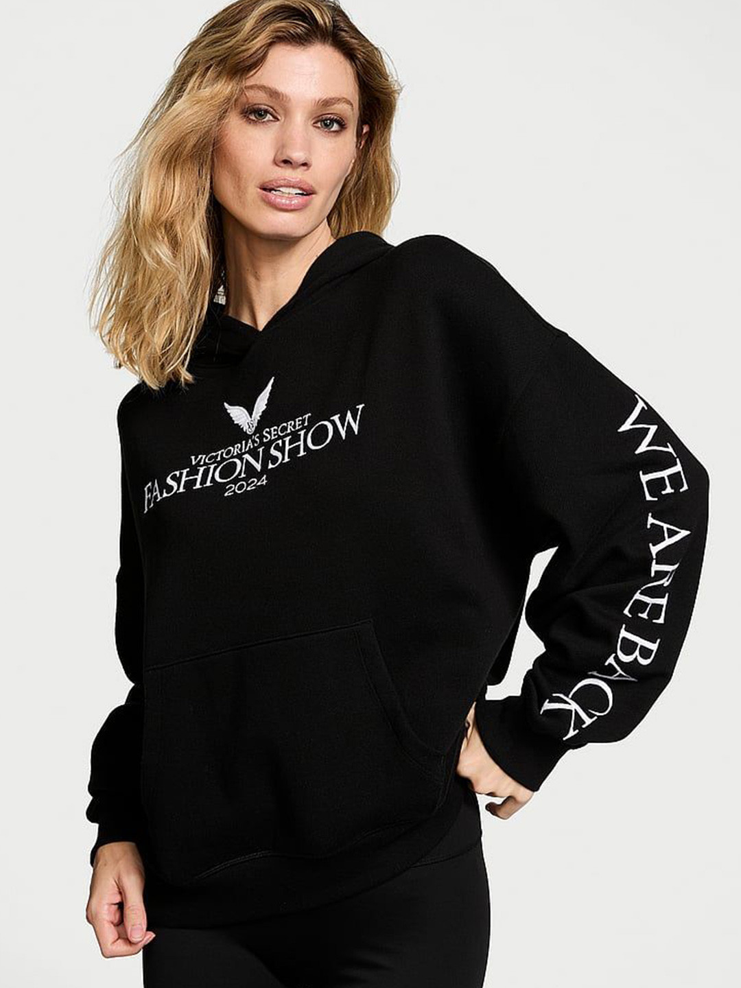 

Victoria's Secret Women Printed Sweatshirt, Black