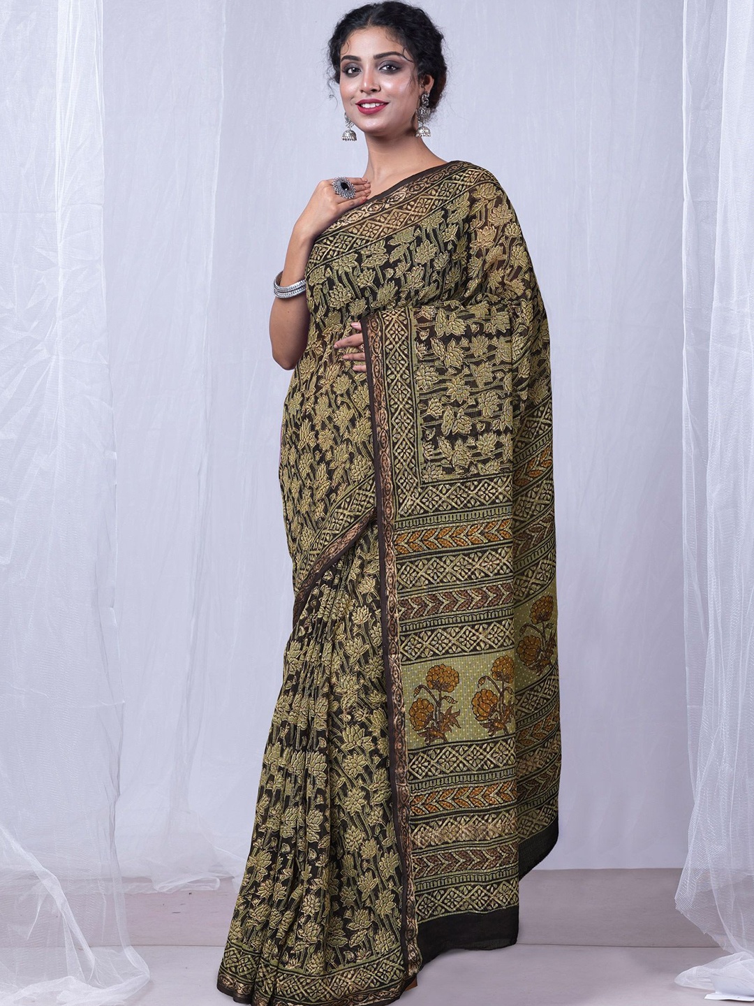 

Unnati Silks Floral Pure Cotton Handloom Kota Saree, Black