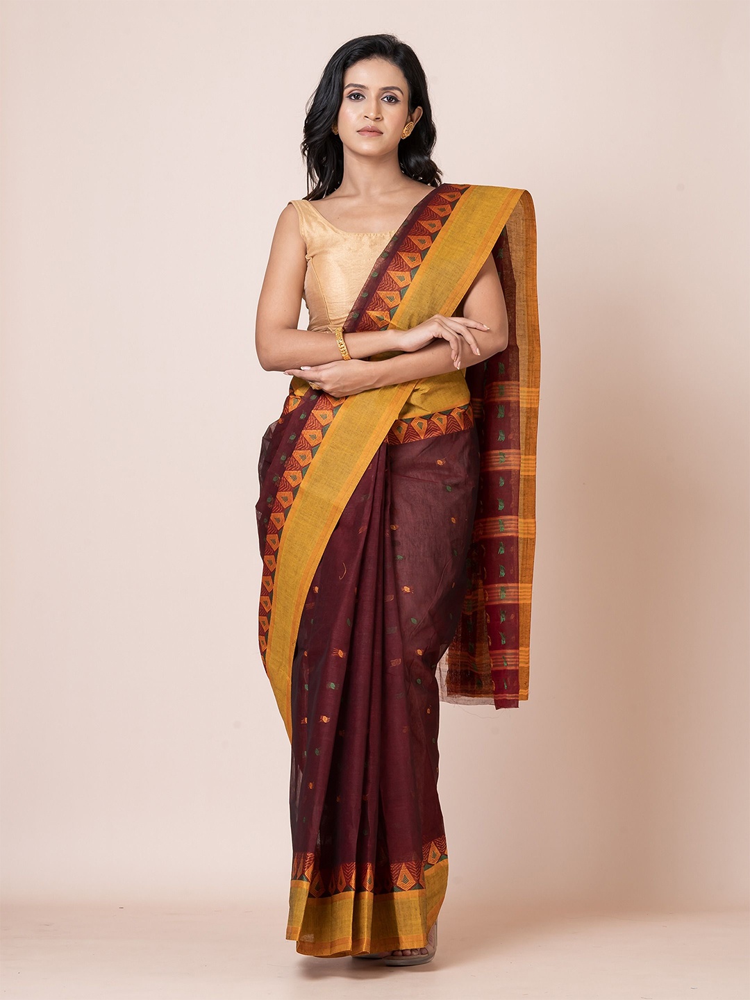

PUKU Women Ethnic Motifs Woven Design Pure Cotton Saree, Maroon