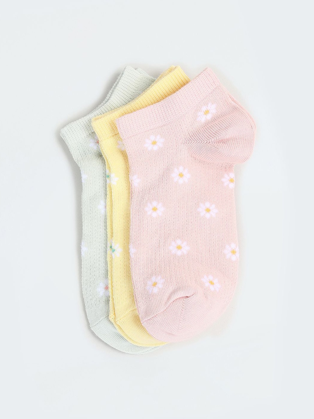 

max Women Pack Of 3 Cotton Printed Ankle-Length Socks, Pink
