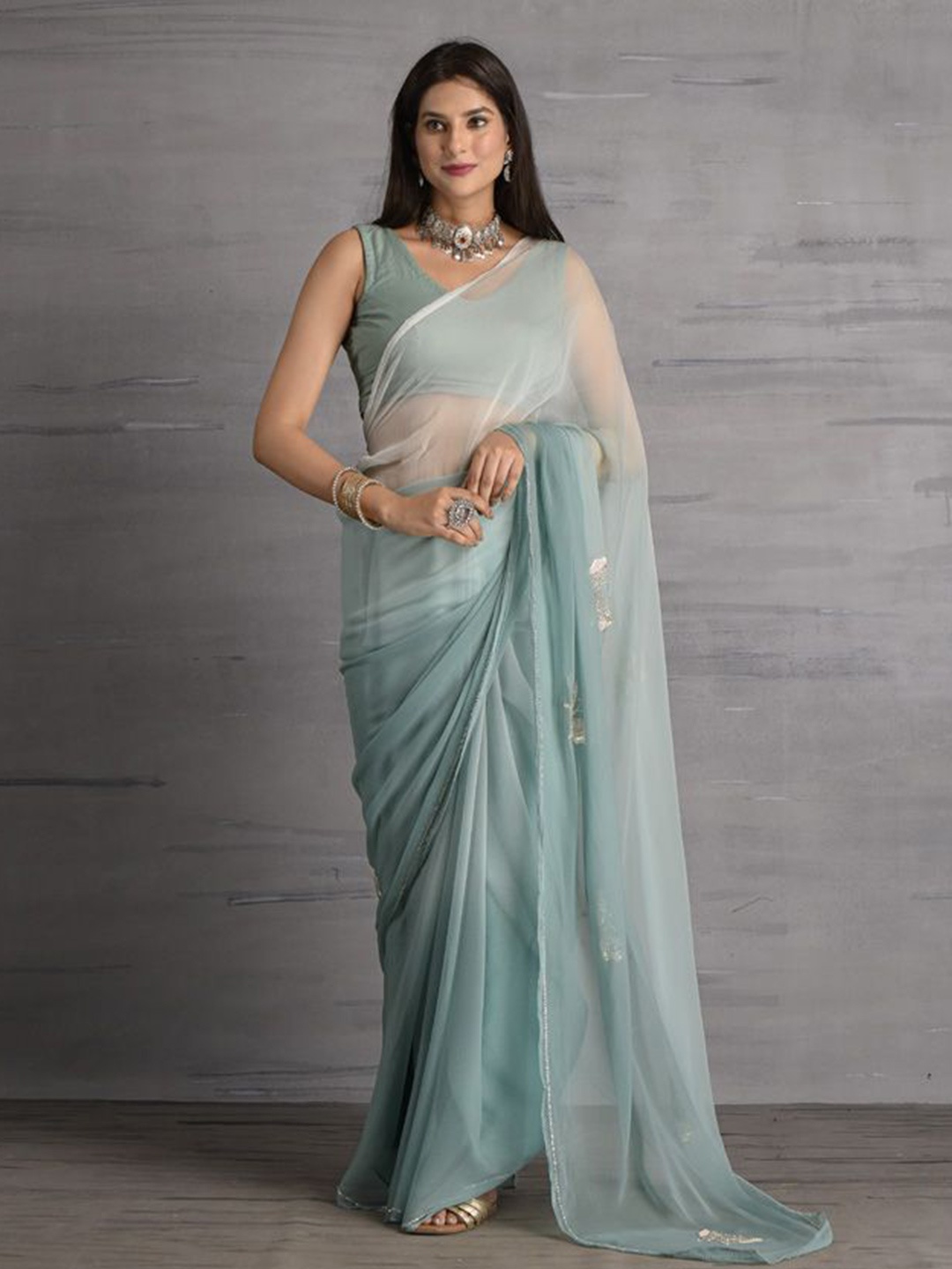 

sutra attire Embellished Sequinned Pure Chiffon Saree, Grey