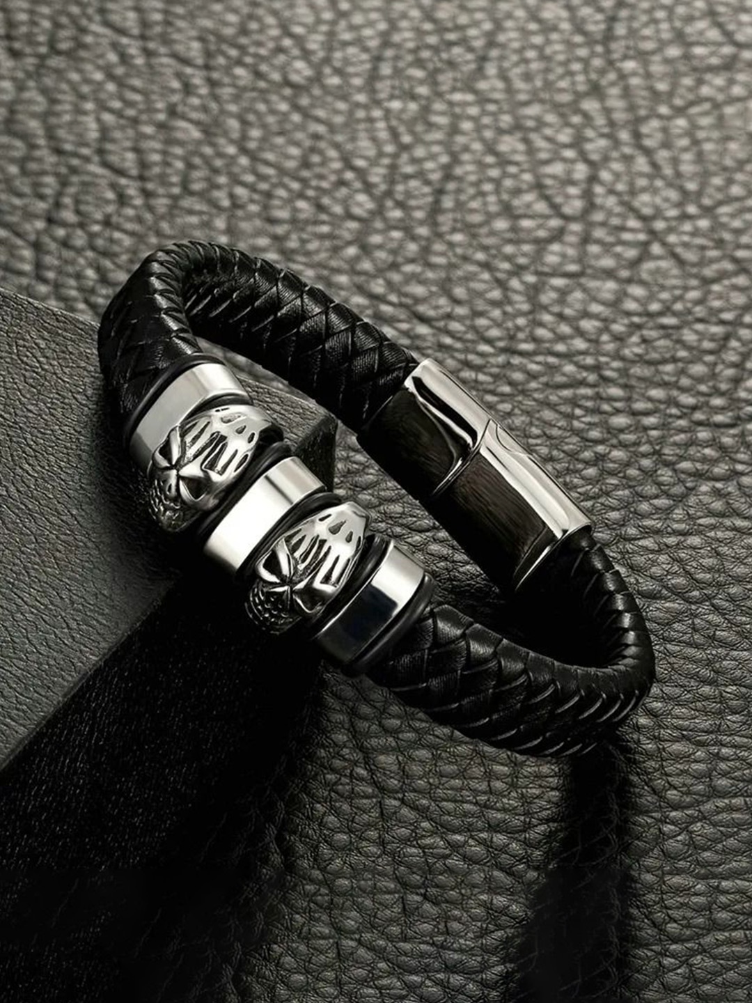 

MEENAZ Men Leather Oxidised Silver-Plated Multistrand Bracelet