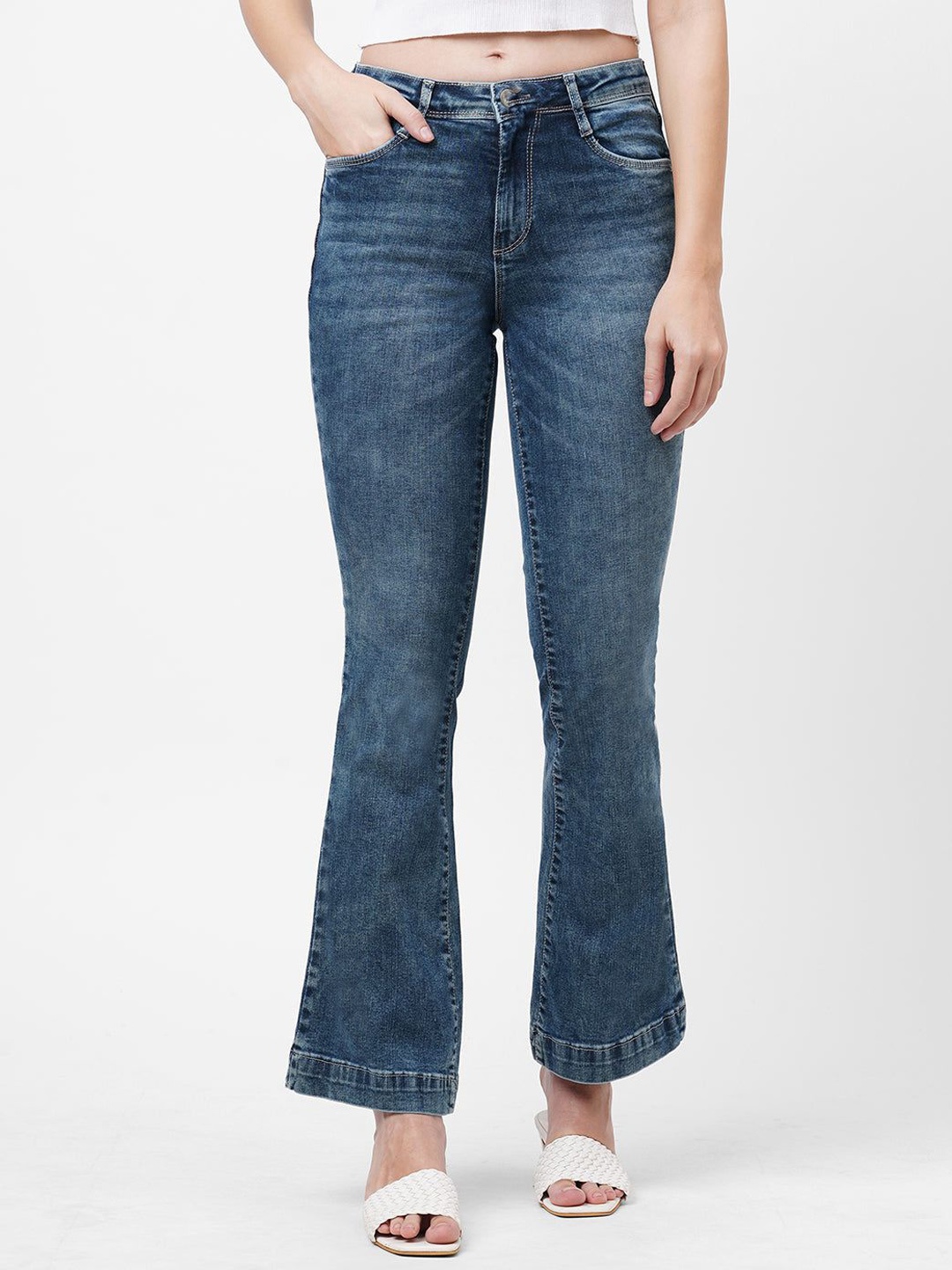 

Kraus Jeans Women Flared High-Rise Light Fade Jeans, Blue