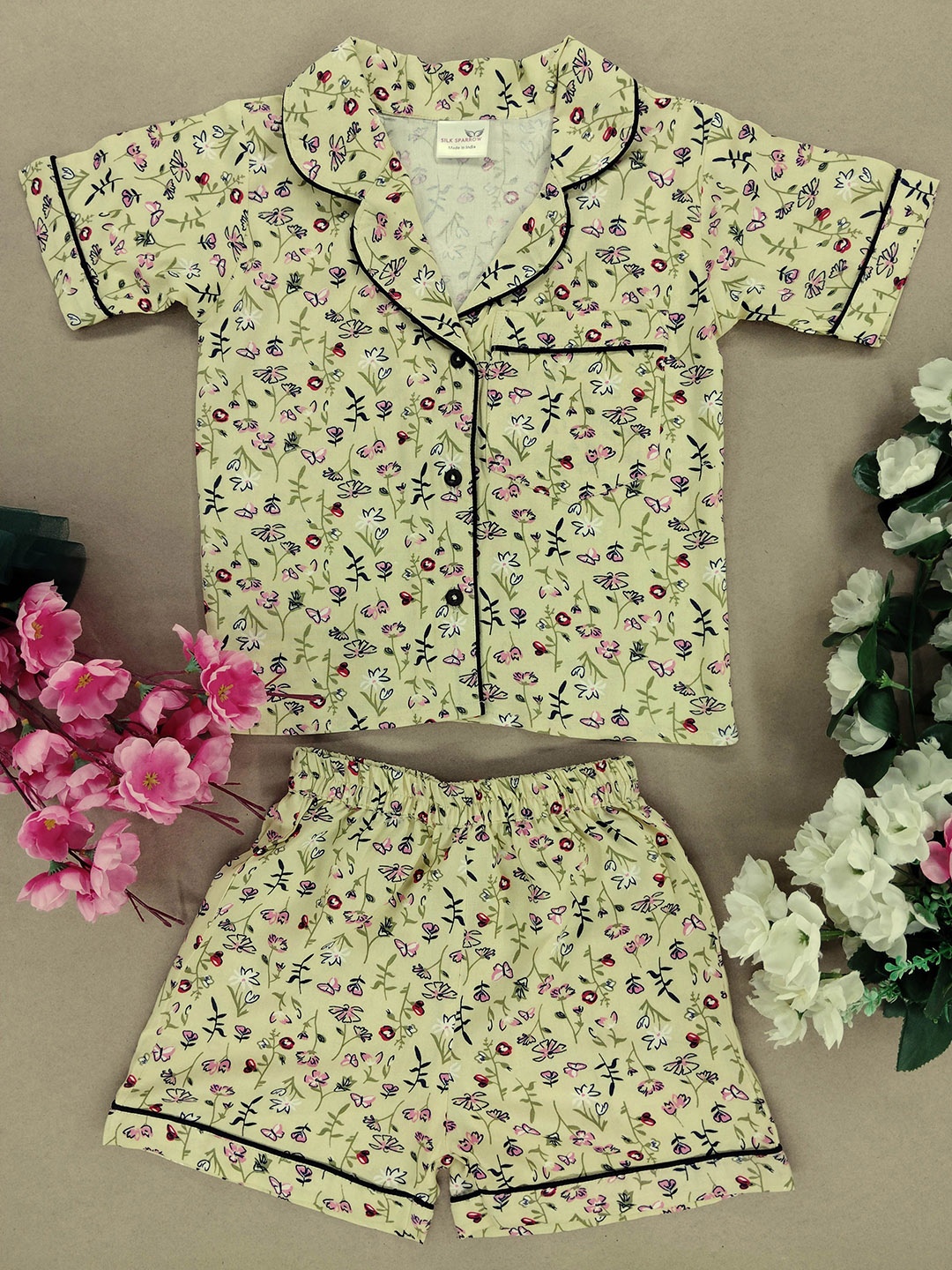 

SILK SPARROW Girls Printed Night suit, Yellow