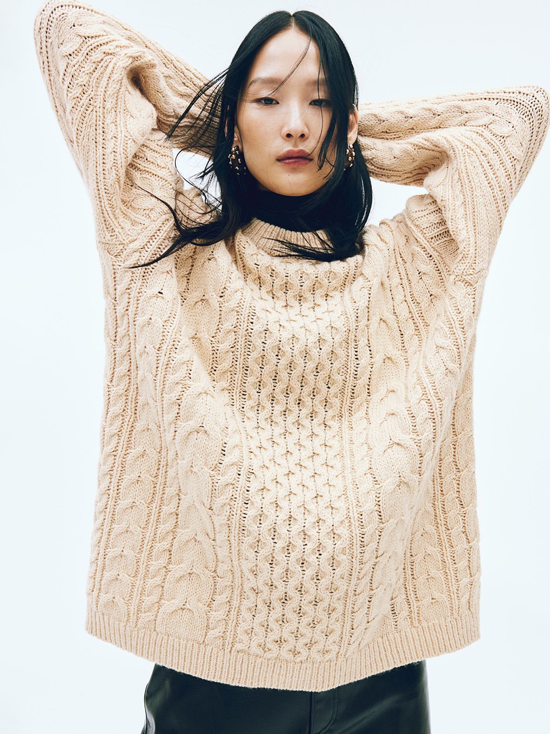 

H&M Women Oversized Cable Knit Jumper, Beige