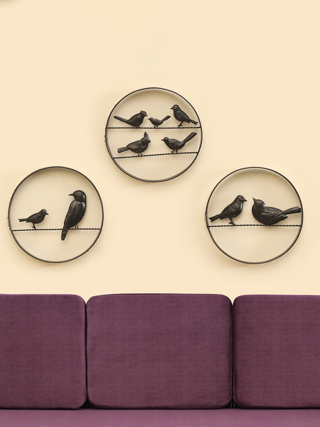 

vedas Metallic Toned & Black 3 Pcs Bird Dcor With Rattan Wall Hanging