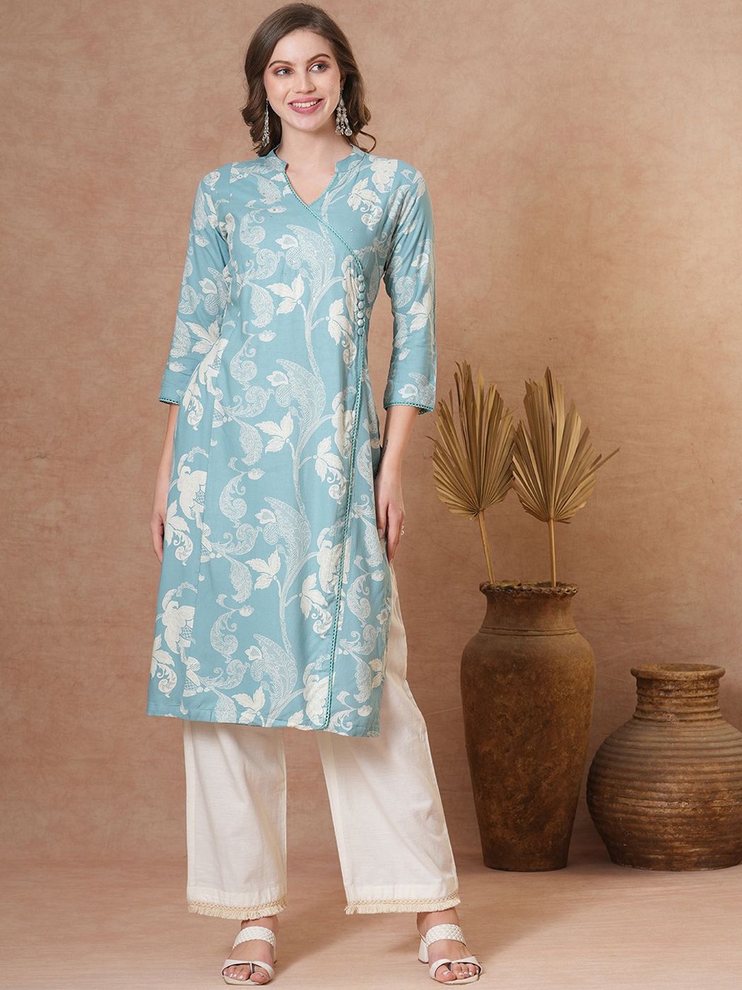 

FASHOR Women Floral Printed Mirror Work Kurta, Blue