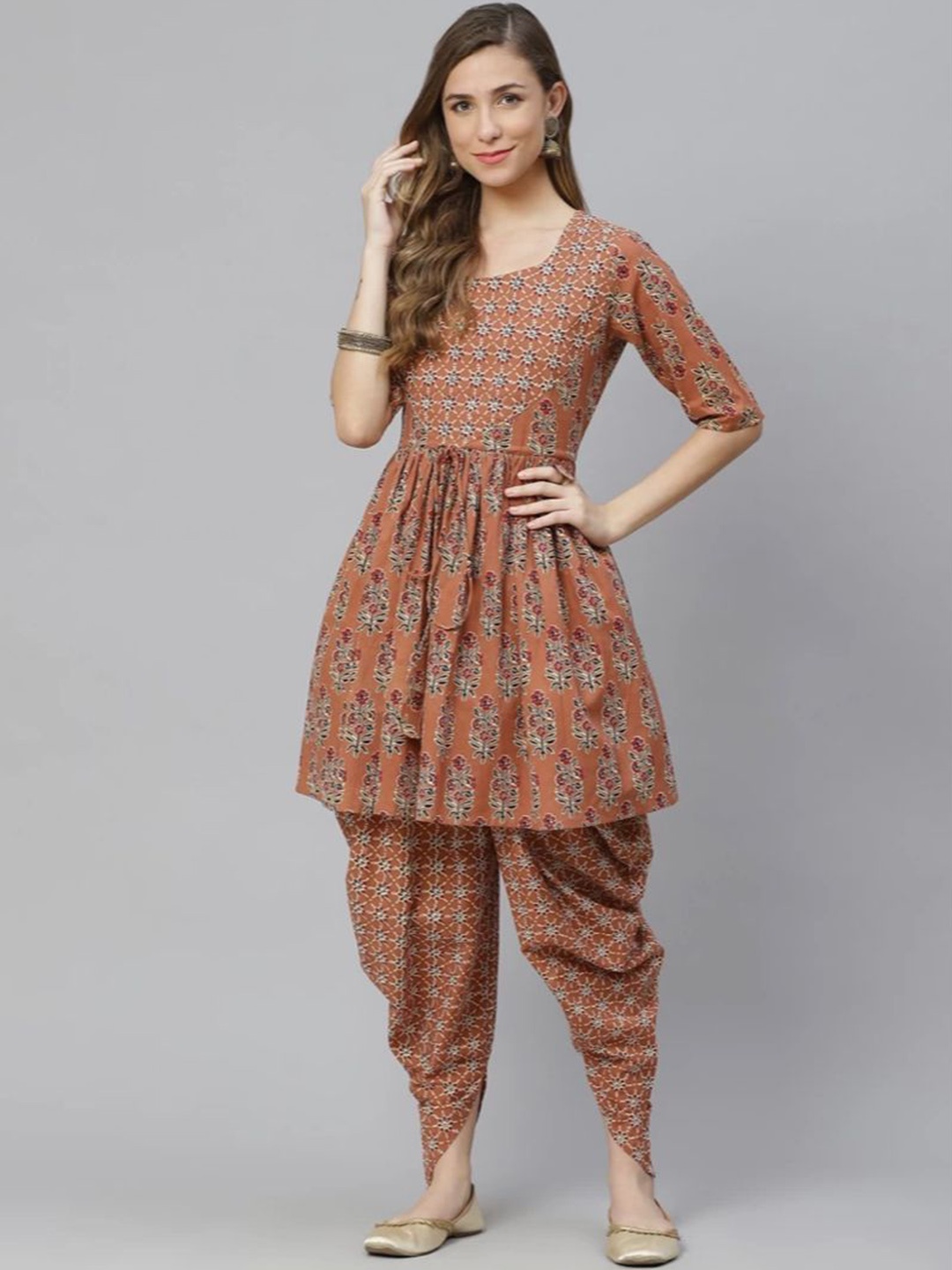 

AAFAMI Women Floral Printed Regular Kurta with Dhoti Pants, Brown