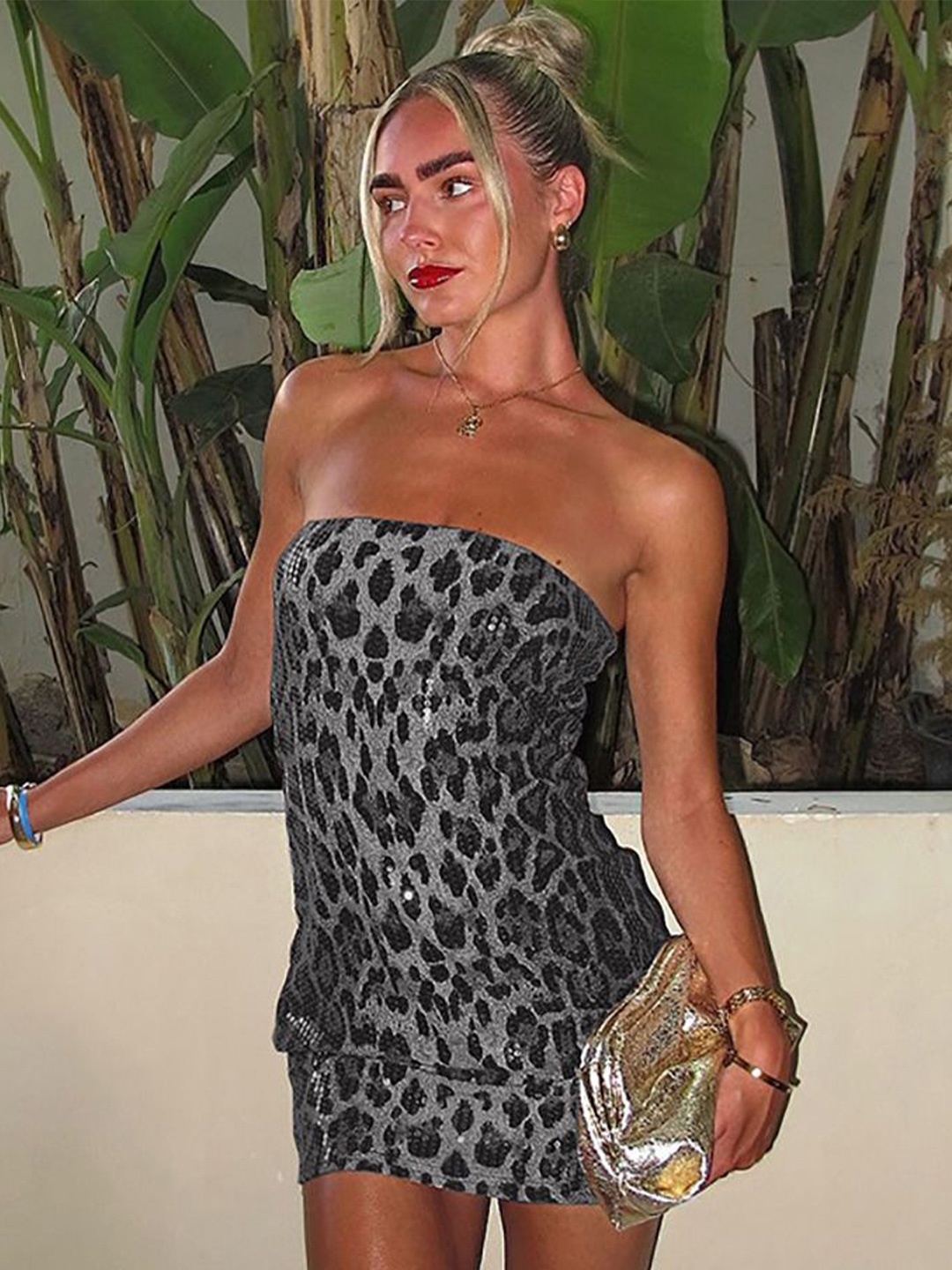 

StyleCast x Revolte Women Animal Printed Strapless Bandeau Dress, Grey