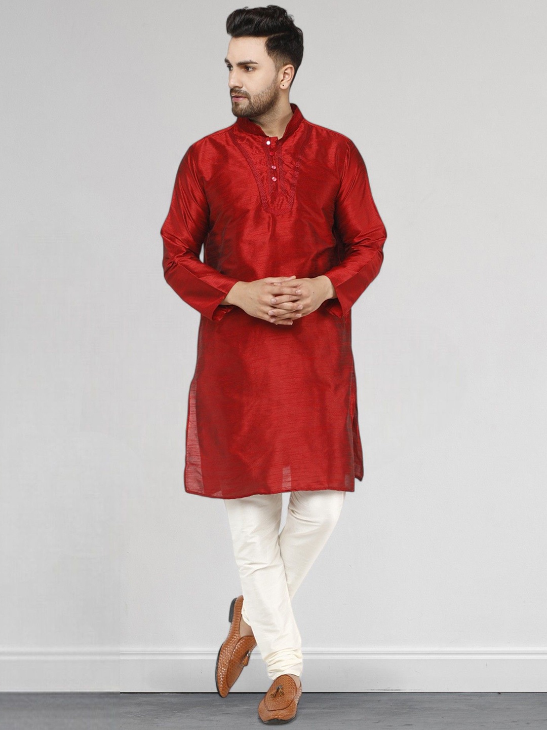 

SKAVIJ Men Ethnic Motifs Yoke Design Regular Thread Work Kurta with Churidar, Red