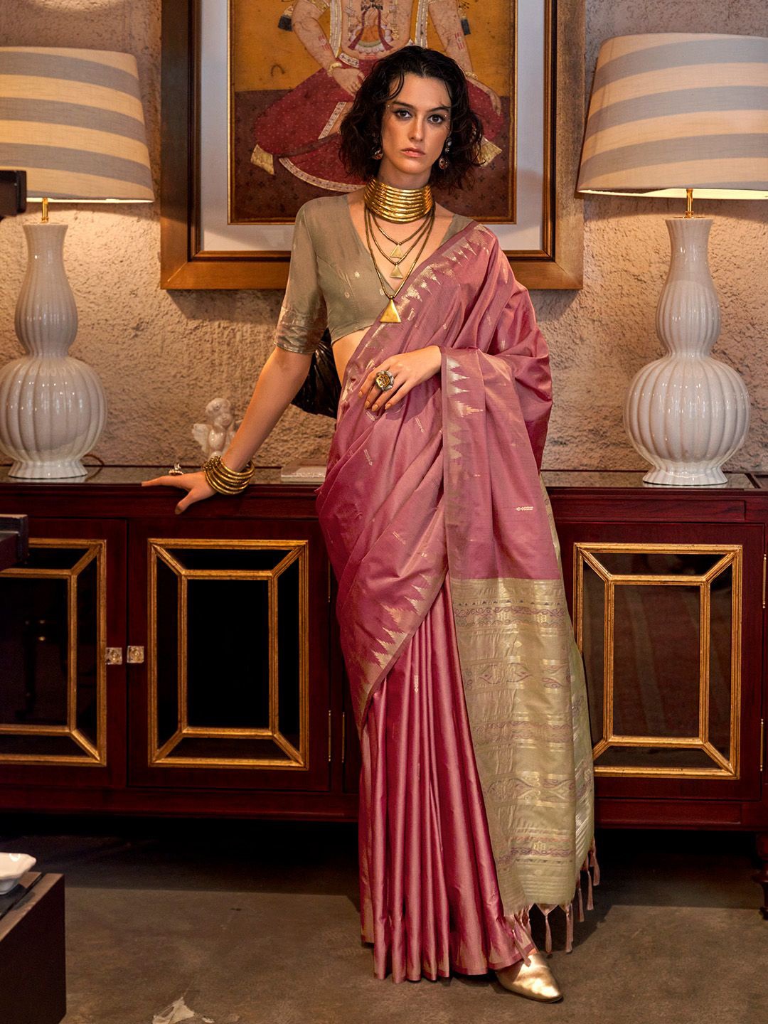 

Ishin Ethnic Motifs Woven Design Tussar Saree, Pink