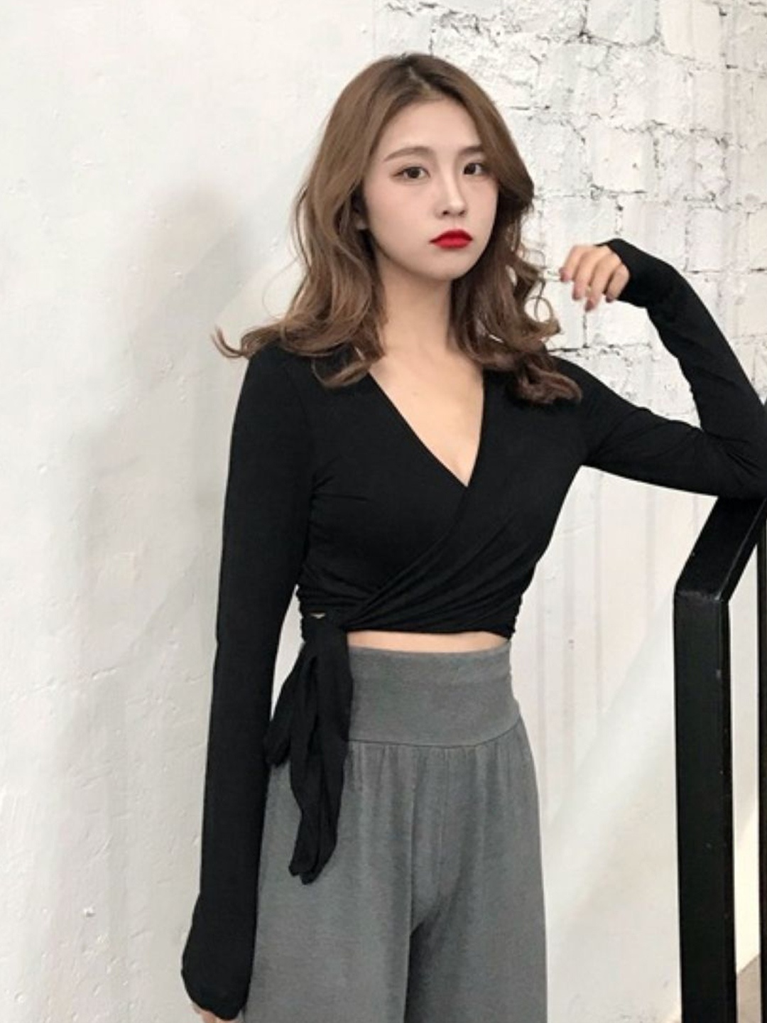 

StyleCast Extended Sleeves Crop Top, Black