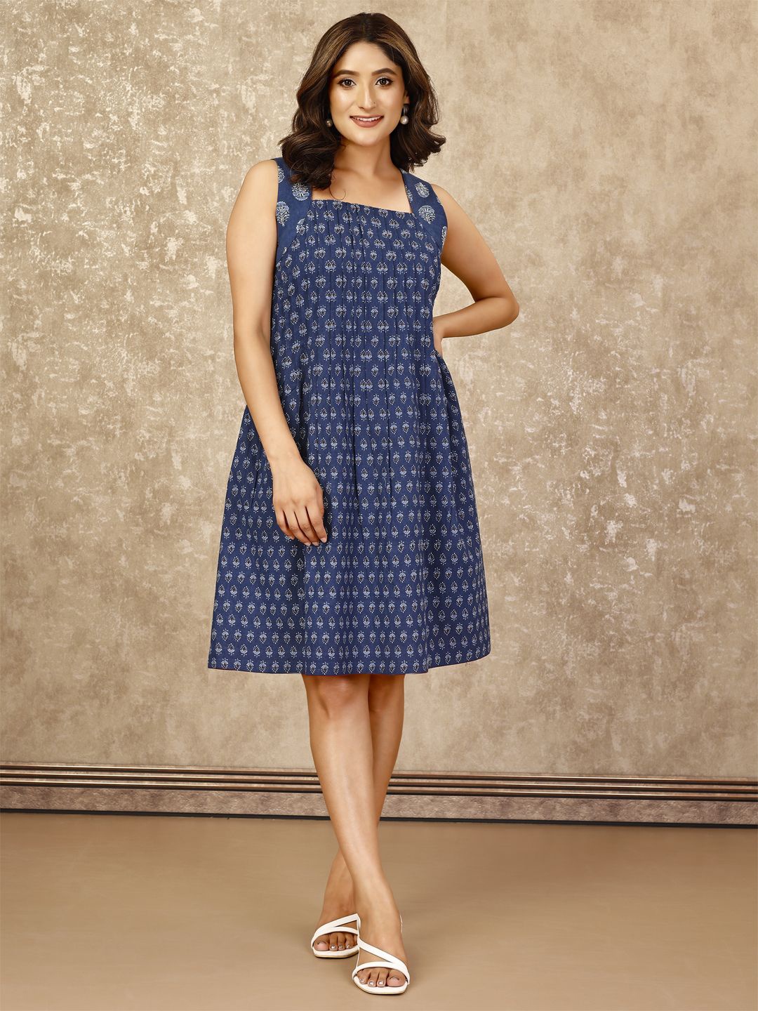 

Komarri U Women Floral Prined Cotton Sleeveless A-Line Dress, Navy blue
