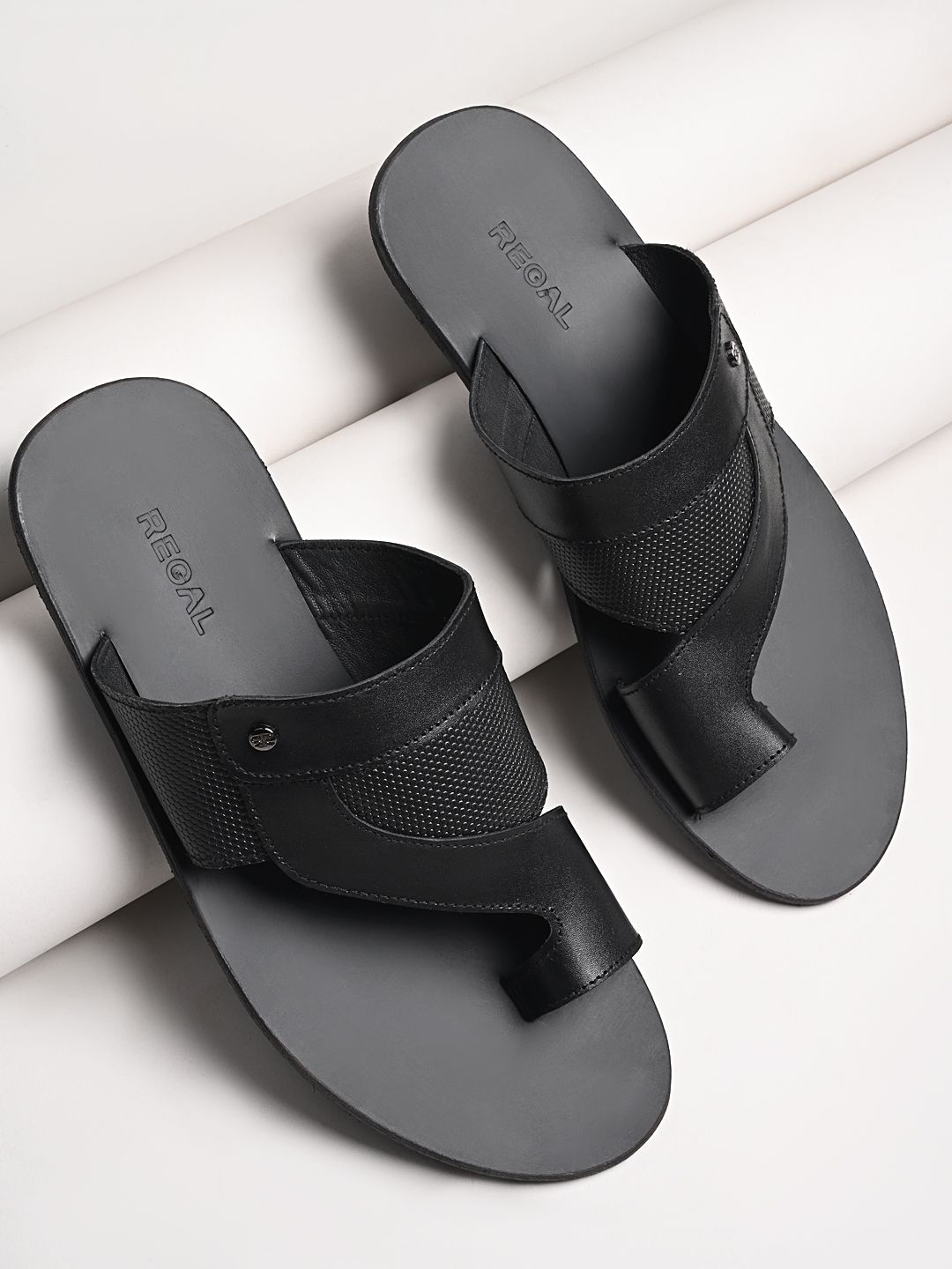 

Regal Men Leather Comfort Sandals, Black