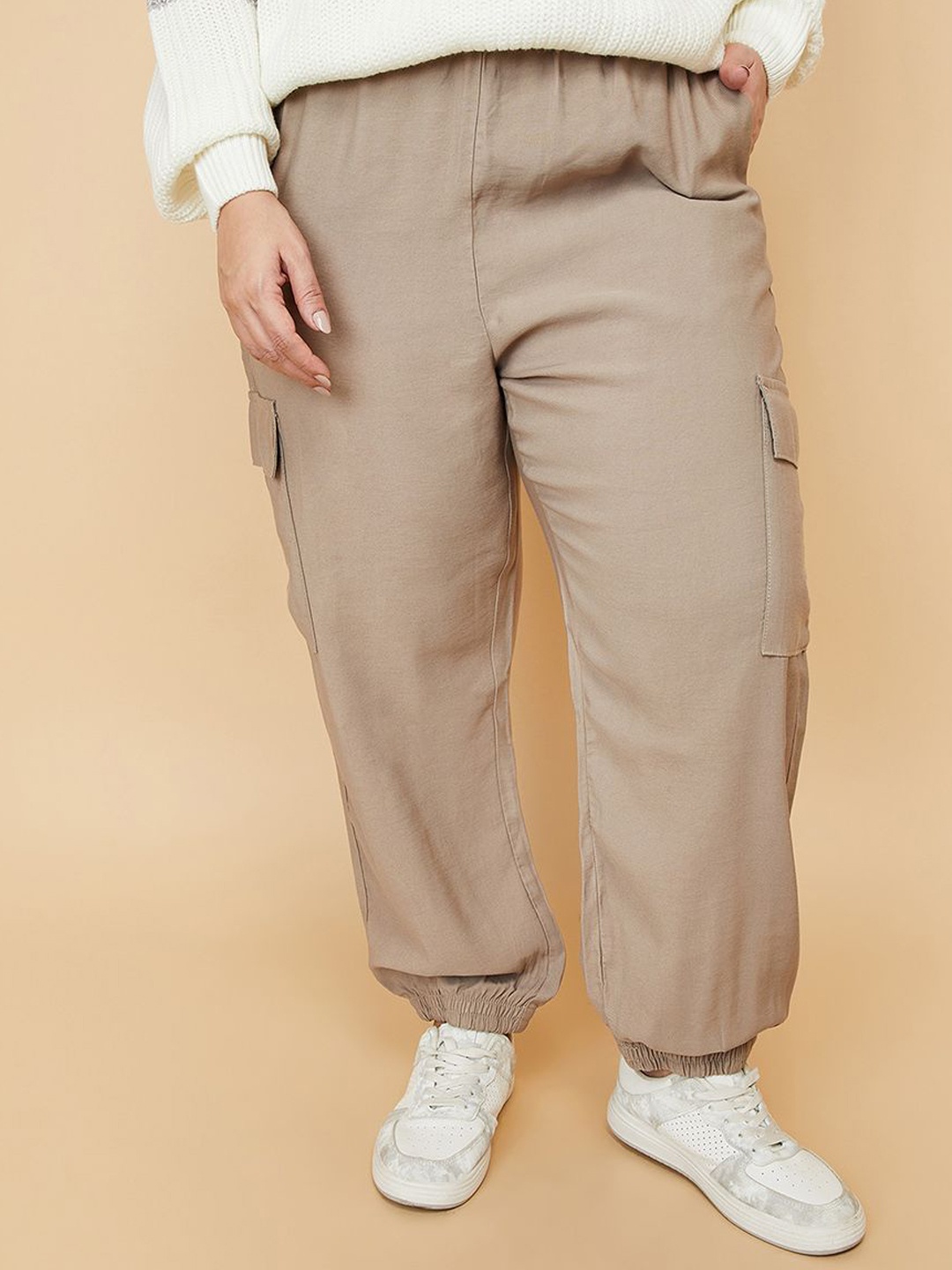 

max Women Plus Size Regular Fit Mid-Rise Joggers, Khaki
