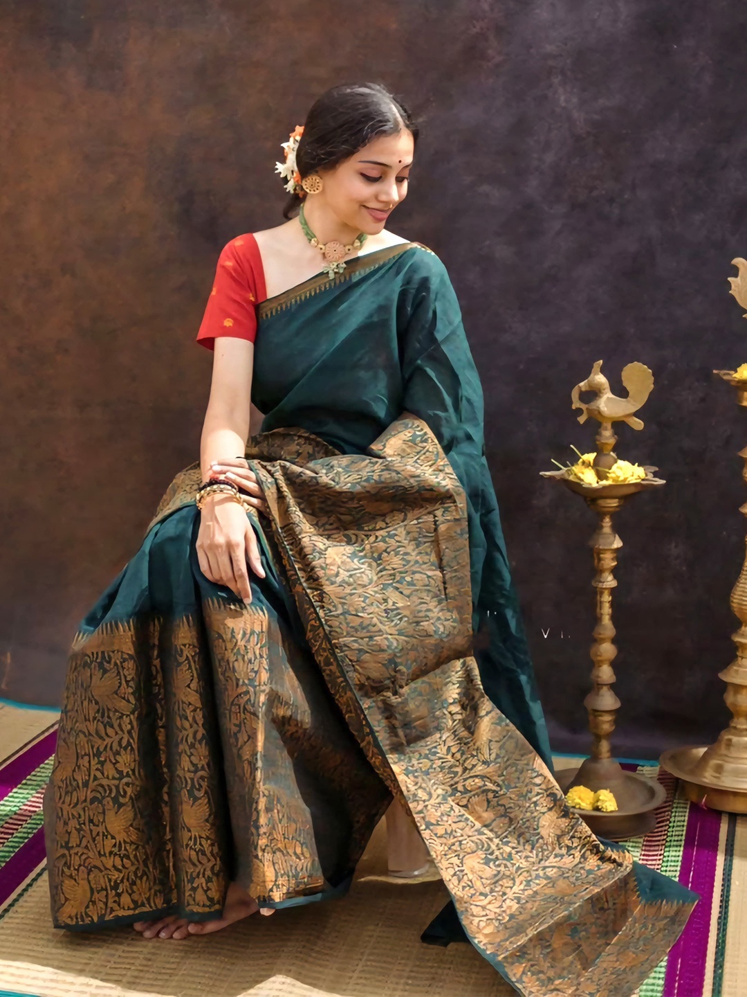 

Jinax Woven Design Zari Pure Silk Banarasi Saree, Green