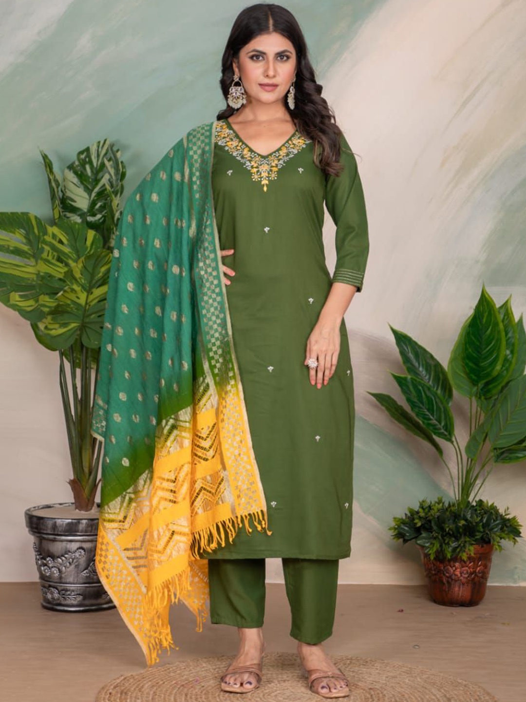 

Anouk Women Printed Regular Chanderi Cotton Kurti with Trousers & With Dupatta, Green