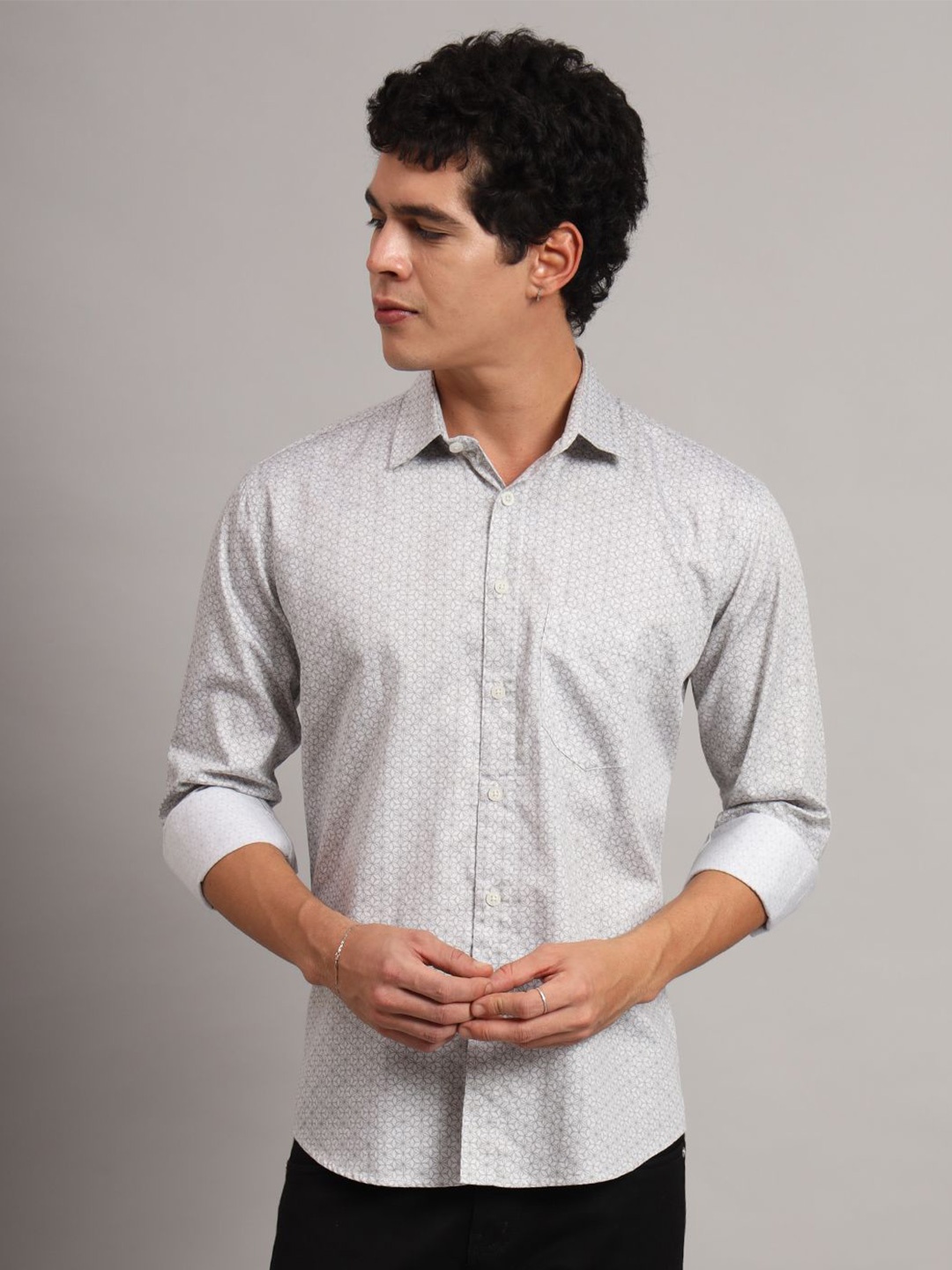 

TAHVO Men Comfort Opaque Printed Casual Shirt, Brown