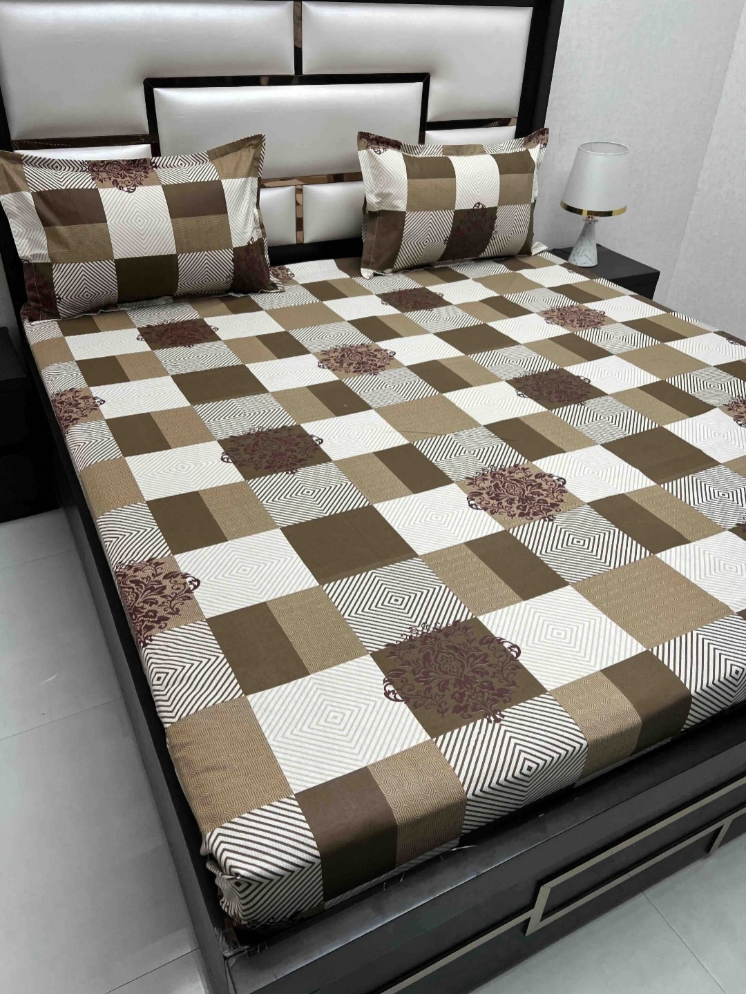 

Pure Decor Passion Olive Printed Pure Cotton 230 TC Queen Bedsheet Set 2.26 m x 2.55 m