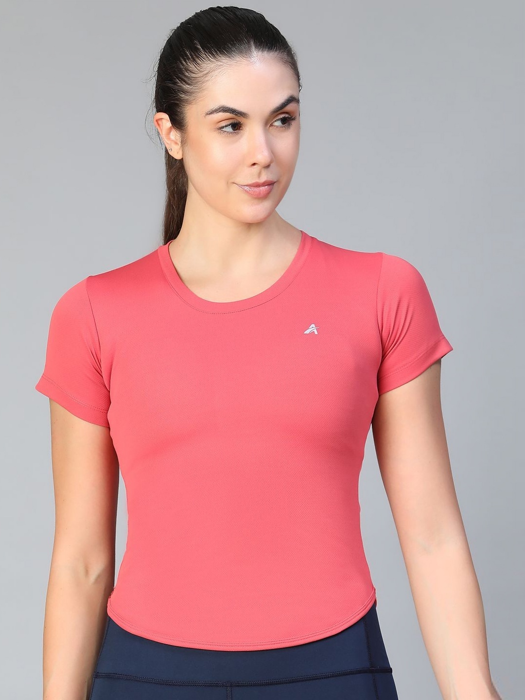 

ATHLISIS Women e-Dry Applique Slim Fit T-shirt, Coral