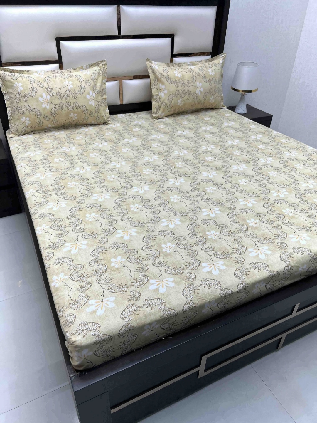 

Pure Decor Cotton Queen Size Double Bedsheet With 2 Pillow Covers 2.28m X 2.54m, Yellow