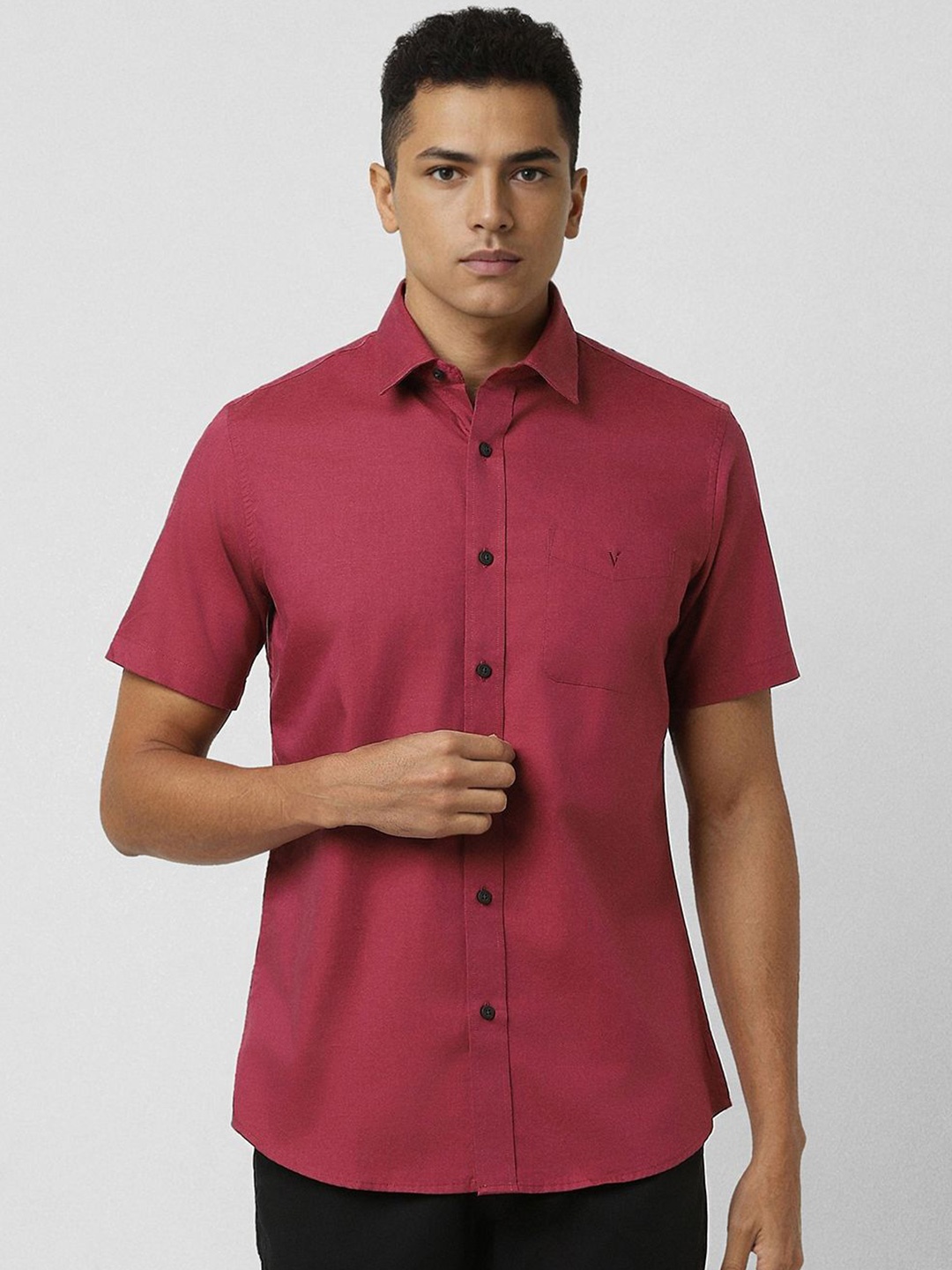 

Van Heusen Sport Men Slim Fit Opaque Casual Shirt, Pink
